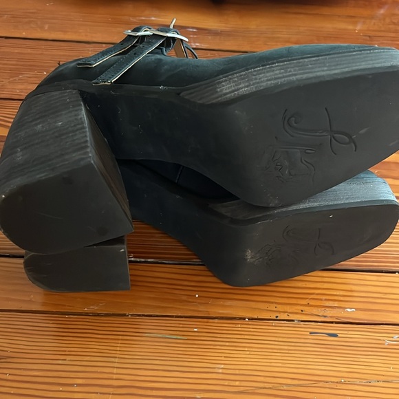 Free people size 37, black platform, double strap Mary Jane’s - Picture 5 of 8